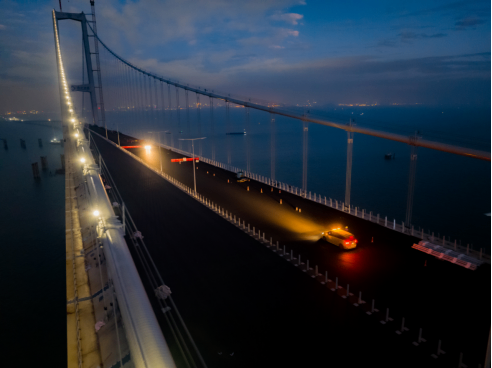 深中通道主线实现“电联通”