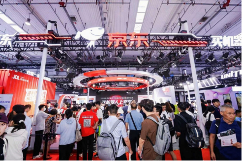 京东发布&ldquo;智能机器人产业加速计划&rdquo;